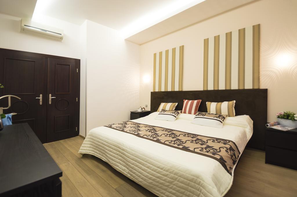 Luxury Apartments Pricna プラハ エクステリア 写真