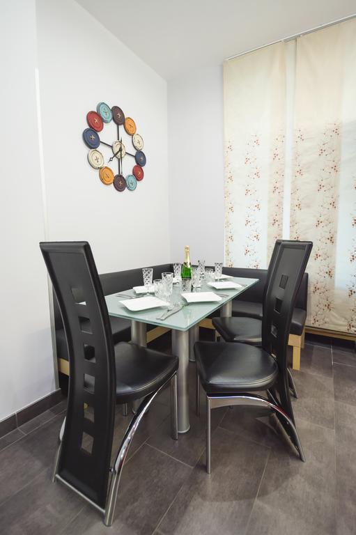 Luxury Apartments Pricna プラハ エクステリア 写真