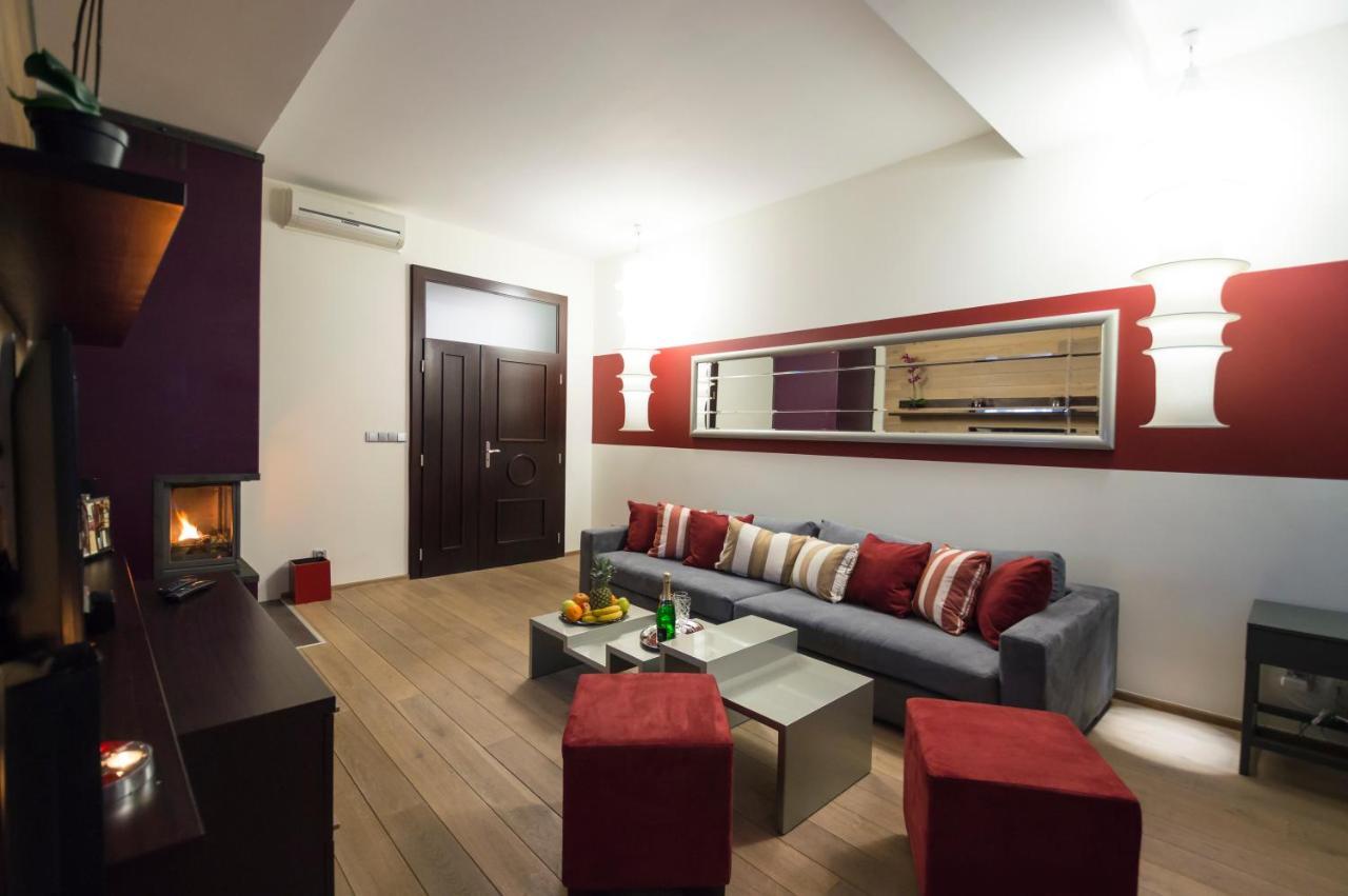 Luxury Apartments Pricna プラハ エクステリア 写真